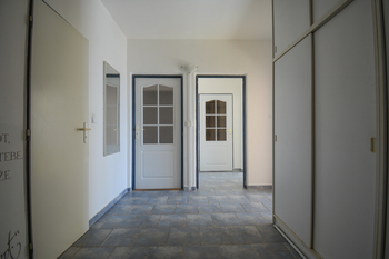 Chodba bytu - Prodej bytu 3+1 v družstevním vlastnictví 99 m², Hradec Králové