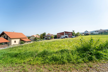 Pozemek ze západu - Prodej pozemku 930 m², Svinaře