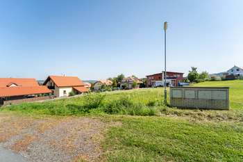 Inženýrské sítě u pozemku - Prodej pozemku 930 m², Svinaře