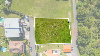 Prodej pozemku 930 m², Svinaře