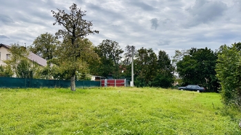 Pohled na pozemek - Prodej pozemku 1774 m², Svinaře
