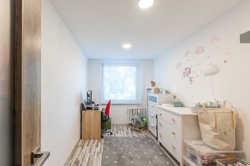Ložnice I - Prodej bytu 3+1 v osobním vlastnictví 78 m², Praha 4 - Modřany