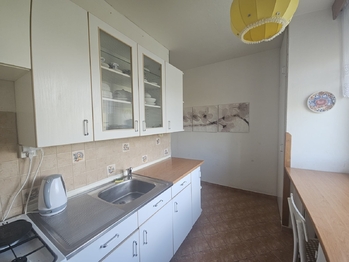 kuchyně - Prodej bytu 3+1 v družstevním vlastnictví 72 m², Kopřivnice