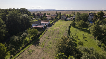 Prodej pozemku 1000 m², Vražné