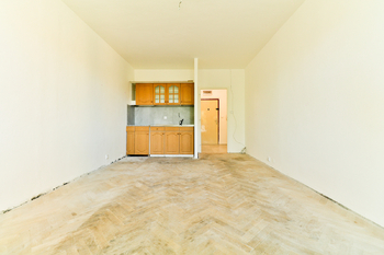 +420 739 604 767 I www.vaclavadamcik.cz I vaclav.adamcik@re-max.cz I prodej bytu Ostrava - Prodej bytu 1+kk v družstevním vlastnictví 28 m², Orlová
