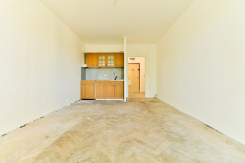 +420 739 604 767 I www.vaclavadamcik.cz I vaclav.adamcik@re-max.cz I prodej bytu Ostrava - Prodej bytu 1+kk v družstevním vlastnictví 28 m², Orlová