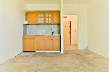+420 739 604 767 I www.vaclavadamcik.cz I vaclav.adamcik@re-max.cz I prodej bytu Ostrava - Prodej bytu 1+kk v družstevním vlastnictví 28 m², Orlová