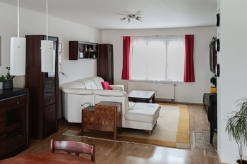 Pronájem domu 206 m², Chýnice