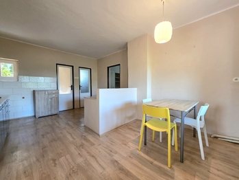 Prodej domu 75 m², Holedeč