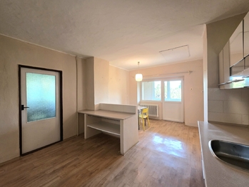 Prodej domu 75 m², Holedeč