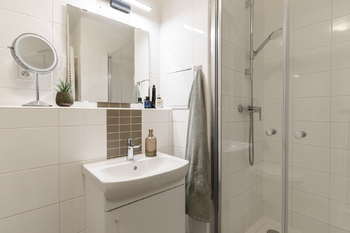 Prodej bytu 1+kk v osobním vlastnictví 65 m², Praha 5 - Smíchov