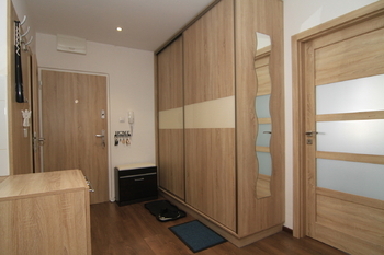 Předsíň - Prodej bytu 4+1 v osobním vlastnictví 85 m², Karlovy Vary