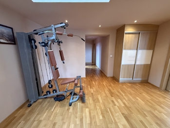 Chodba - Pronájem bytu 3+kk v osobním vlastnictví 161 m², Vodochody