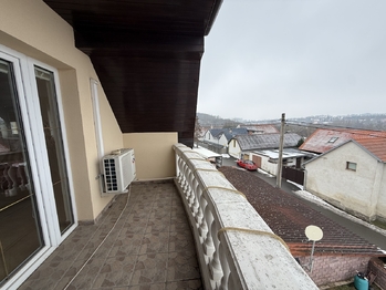 Balkon - Pronájem bytu 3+kk v osobním vlastnictví 161 m², Vodochody