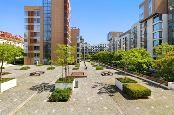 Prodej bytu 2+kk v osobním vlastnictví 106 m², Praha 10 - Vinohrady