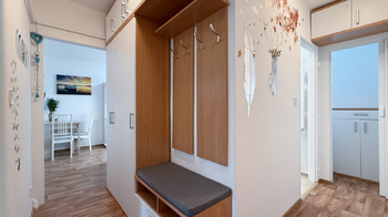Pronájem bytu 1+1 v osobním vlastnictví 39 m², Zastávka
