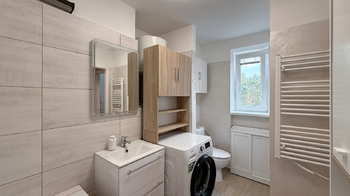 Pronájem bytu 1+1 v osobním vlastnictví 39 m², Zastávka