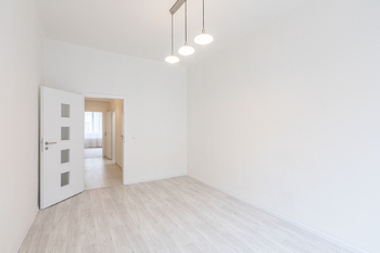 Pronájem bytu 1+1 v družstevním vlastnictví 40 m², Praha 8 - Karlín