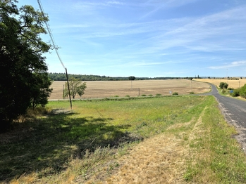 Prodej pozemku 3590 m², Krásný Dvůr