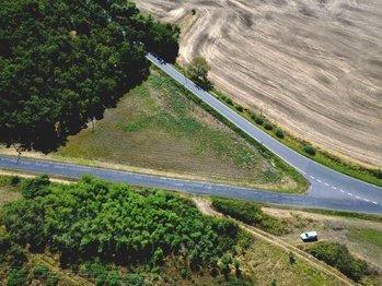 Prodej pozemku 3590 m², Krásný Dvůr