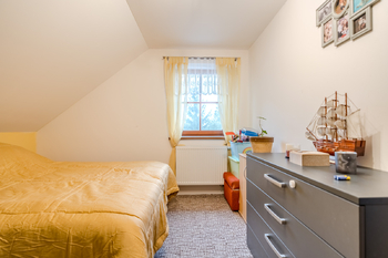 Pokoj patro - Prodej domu 130 m², Plzeň