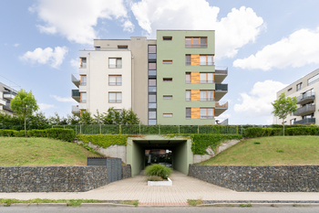 Pronájem bytu 1+kk v osobním vlastnictví 35 m², Praha 9 - Hloubětín