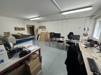 Prodej výrobních prostor 2322 m², Věžky