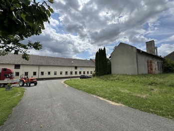 Prodej výrobních prostor 2322 m², Věžky