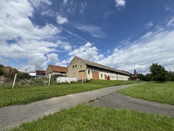 Prodej výrobních prostor 2322 m², Věžky