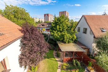 Výhled z terasy - Pronájem domu 249 m², Praha 4 - Libuš