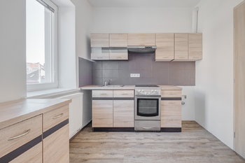 Prodej bytu 1+kk v osobním vlastnictví 23 m², Praha 10 - Uhříněves