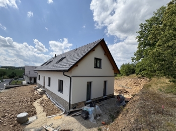Pohled na dům. - Prodej domu 188 m², Strunkovice nad Blanicí