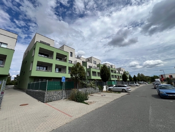 Pronájem bytu 1+kk v osobním vlastnictví 42 m², Chýně