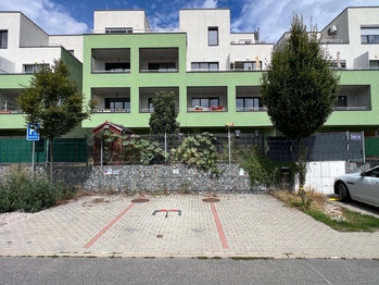 Pronájem bytu 1+kk v osobním vlastnictví 42 m², Chýně