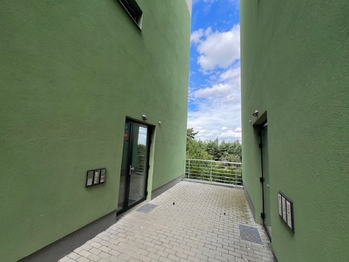 Pronájem bytu 1+kk v osobním vlastnictví 42 m², Chýně