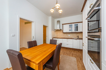 Pronájem bytu 3+1 v osobním vlastnictví 99 m², Praha 6 - Bubeneč