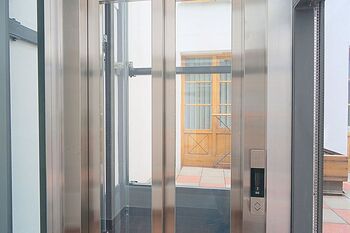 Pronájem kancelářských prostor 79 m², Hradec Králové