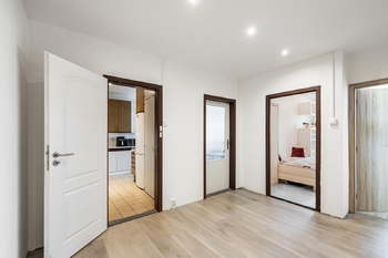 Prodej bytu 3+kk v osobním vlastnictví 67 m², Praha 4 - Modřany
