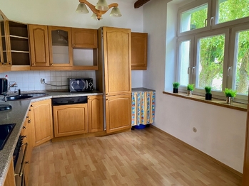Kuchyně - Prodej domu 208 m², Vyžlovka