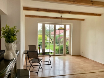 Zeleň v okolí - Prodej domu 208 m², Vyžlovka