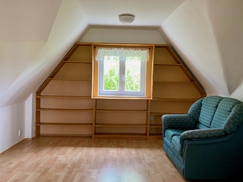 Výhledy do zeleně - Prodej domu 208 m², Vyžlovka