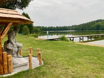 Koupaliště nedaleko - Prodej domu 208 m², Vyžlovka