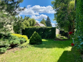 Velká zahrada - Prodej domu 208 m², Vyžlovka