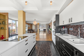 Prodej bytu 4+kk v osobním vlastnictví 377 m², Praha 5 - Smíchov
