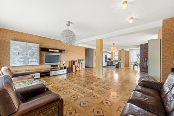 Prodej bytu 4+kk v osobním vlastnictví 377 m², Praha 5 - Smíchov