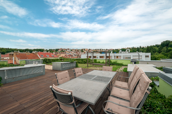 Prodej bytu 4+kk v osobním vlastnictví 377 m², Praha 5 - Smíchov