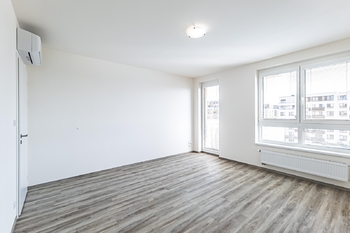 Pronájem bytu 4+kk v osobním vlastnictví 4423 m², Praha 10 - Dolní Měcholupy