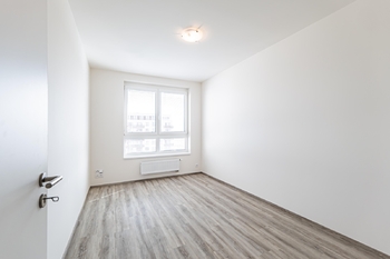 Pronájem bytu 4+kk v osobním vlastnictví 4423 m², Praha 10 - Dolní Měcholupy