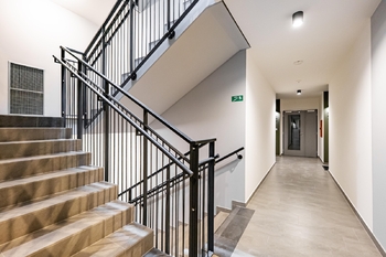 Pronájem bytu 4+kk v osobním vlastnictví 4423 m², Praha 10 - Dolní Měcholupy