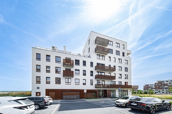 Pronájem bytu 4+kk v osobním vlastnictví 4423 m², Praha 10 - Dolní Měcholupy